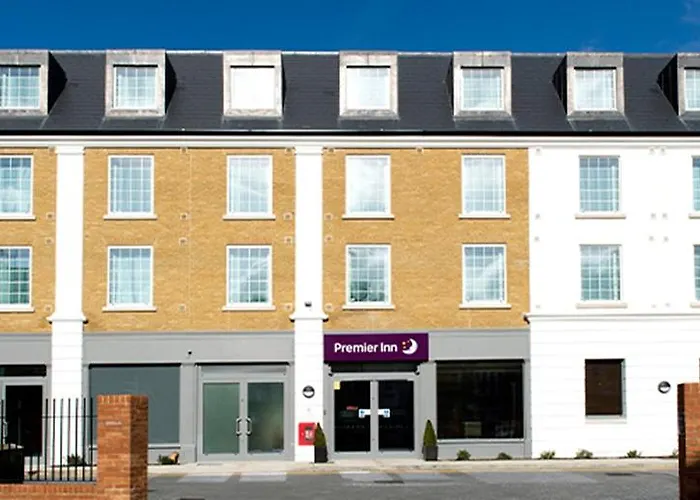 Premier Inn Premier Inn Epsom Town Centre