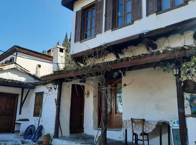 Nikbin Yamac Pansiyon Selçuk