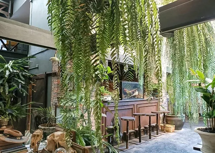 J No.14 Bed & Breakfast Bangkok