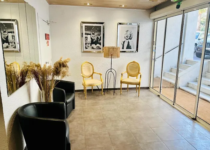 Hotel Resothel Group à Le Cannet