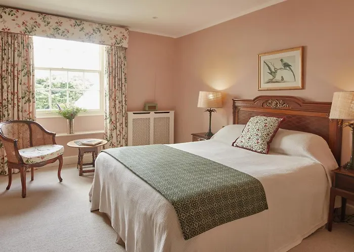 The Arundell Hotel Lifton