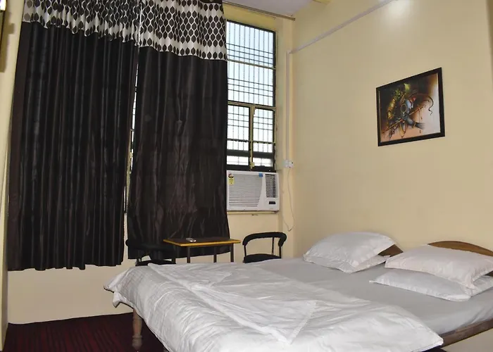 Om Rest House Hotel Varanasi