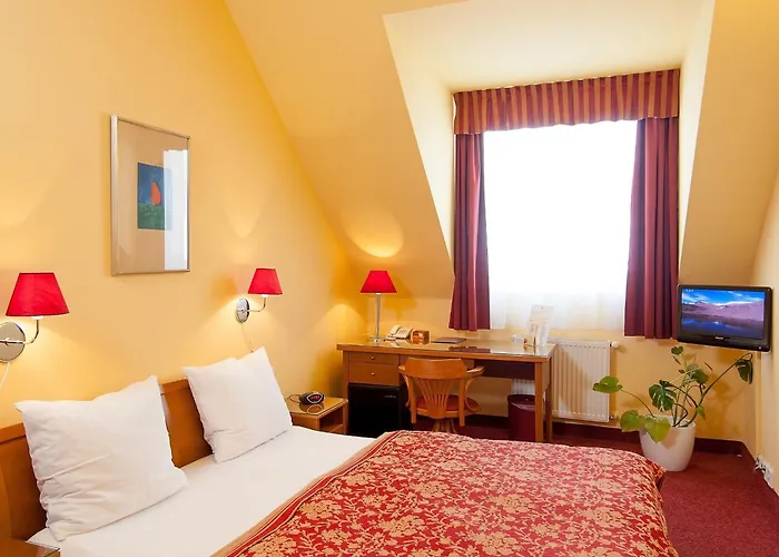Cloister Inn Hotel Prague