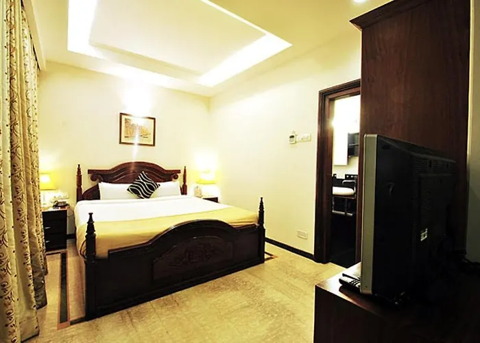 Hotel Zeeras Varanasi
