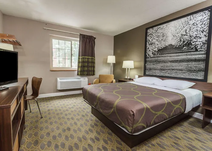 Super 8 By Wyndham Willows