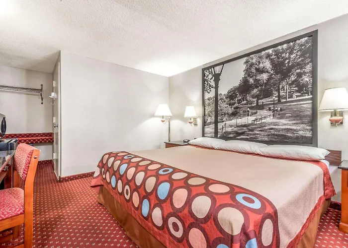 Super 8 By Wyndham North Bergen Nj/Nyc Area Hotel