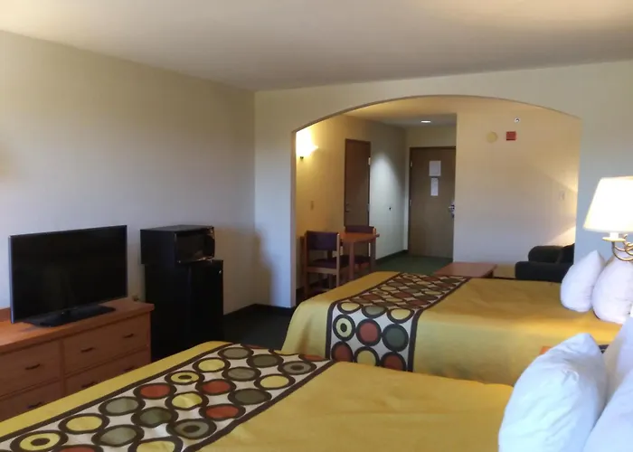 Super 8 By Wyndham Columbia East Hotel