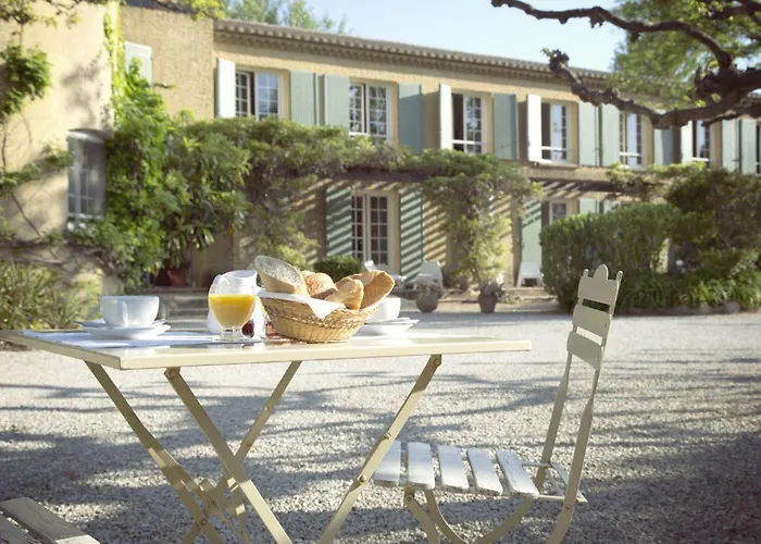 Logis Hotel Castel Mouisson Barbentane