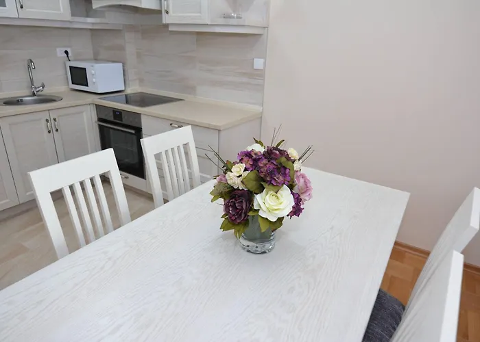 Rooms & Apartments Dobrotski Dvori Kotor