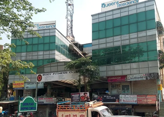 Hotel Queens Residency Gurgaon