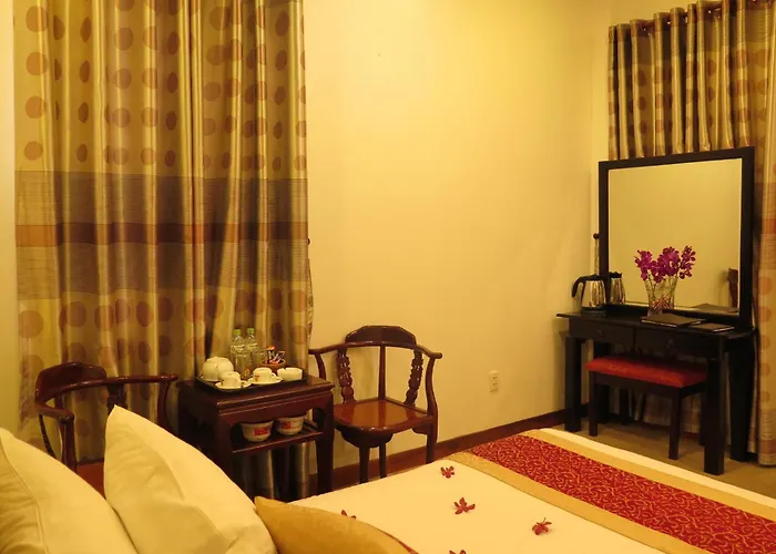Sunflowers Hotel Airport Ho Şi Min