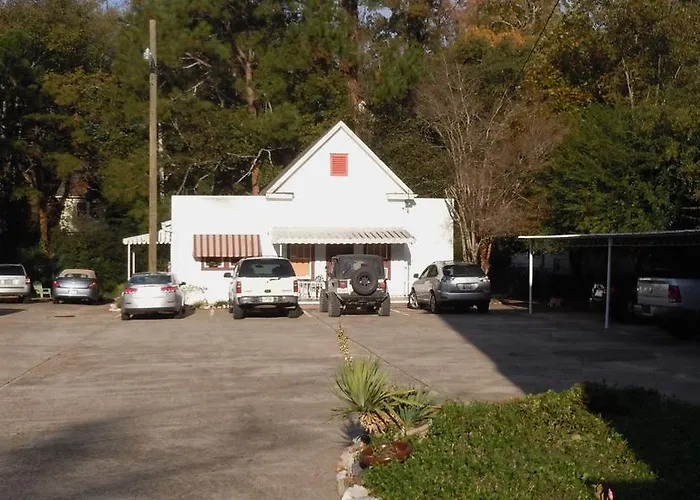 Alpine Inn Hot Springs