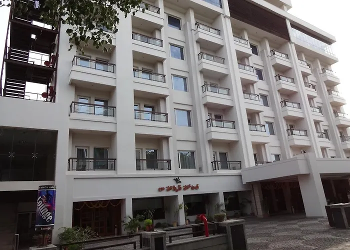 La Hospin Hotel Rajahmundry