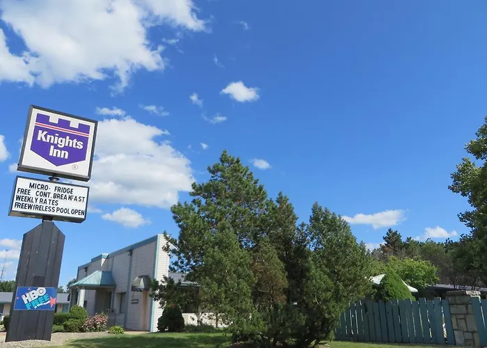 Knights Inn Canton