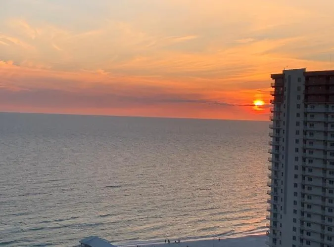 1717 Laketown Wharf 1 King Bedroom, 2 Bath Panama City Beach