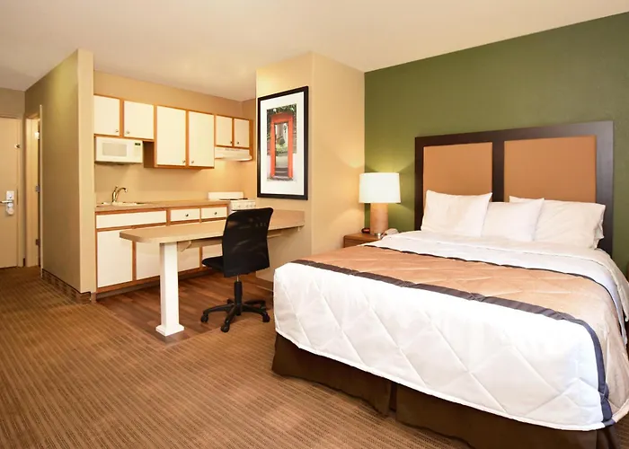 Extended Stay America Select Suites - Detroit - Warren