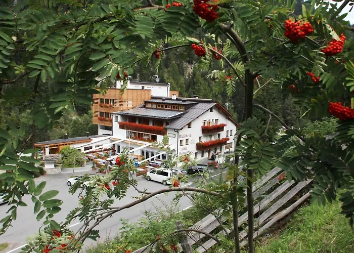 Hotel Restaurant Waldheim Martell