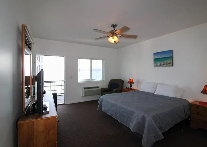 Showboat Hotel Himrod
