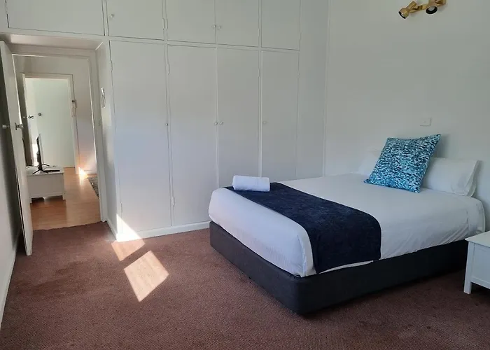 Parkes Hotel