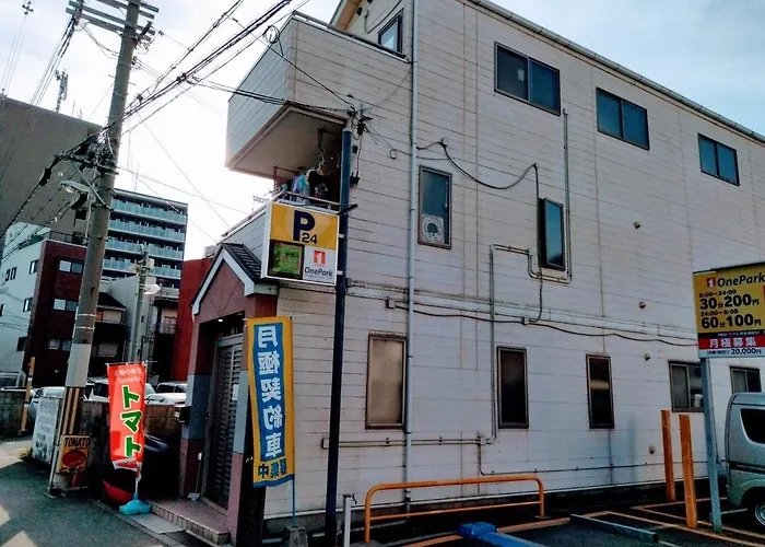 Osaka Tomato Guesthouse