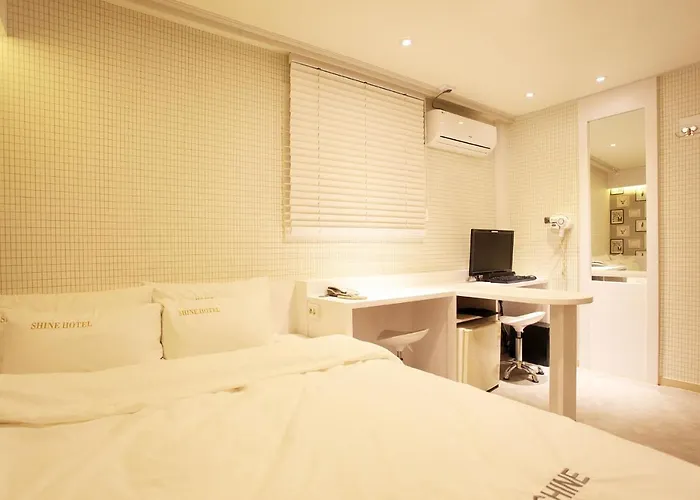 Shine Hotel Seoul