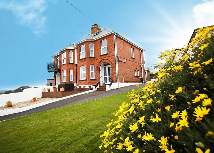 No 10 Treverbyn Road B & B Padstow