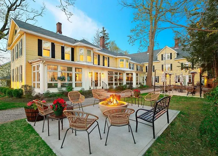 The Whitlock By The Lenox Collection Hotel
