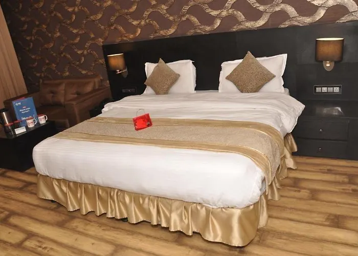Hotel Gulmarg Regency Shimla