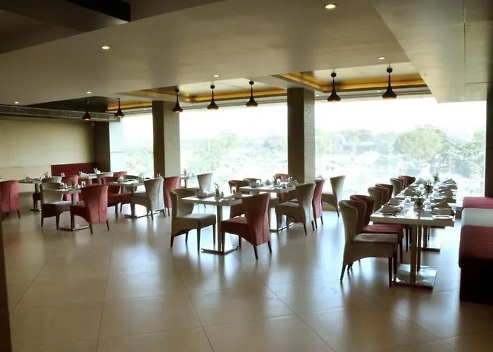 Kc Manor Hotel Jamshedpur