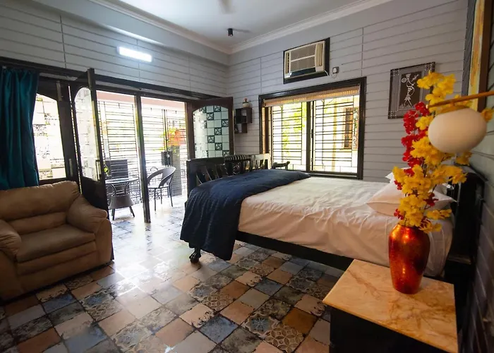 J'S Nest Hotel Kolkata
