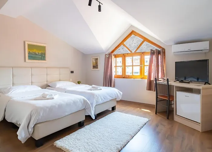 Garden Boutique B&B Tirana