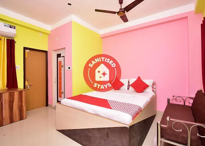 Oyo 16609 Trinayani Guest House Tarapith