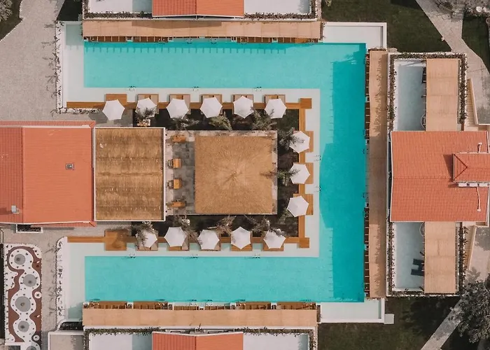 The Pearl Oeluedeniz Hotel