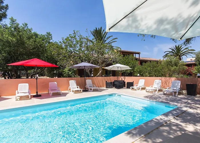 Casa Vecchia Rooms + Apartments Calvi 