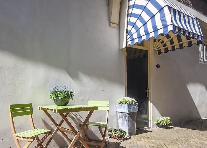 Blom aan de Gracht Bed and Breakfast Dordrecht