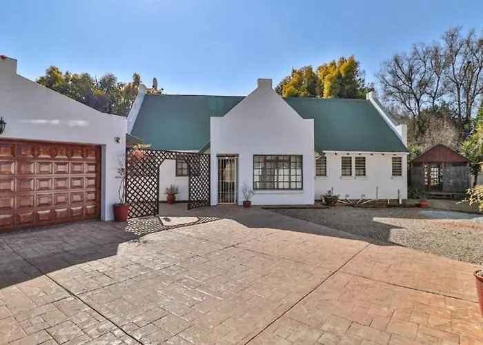 The Link Guest Lodge Kempton Park