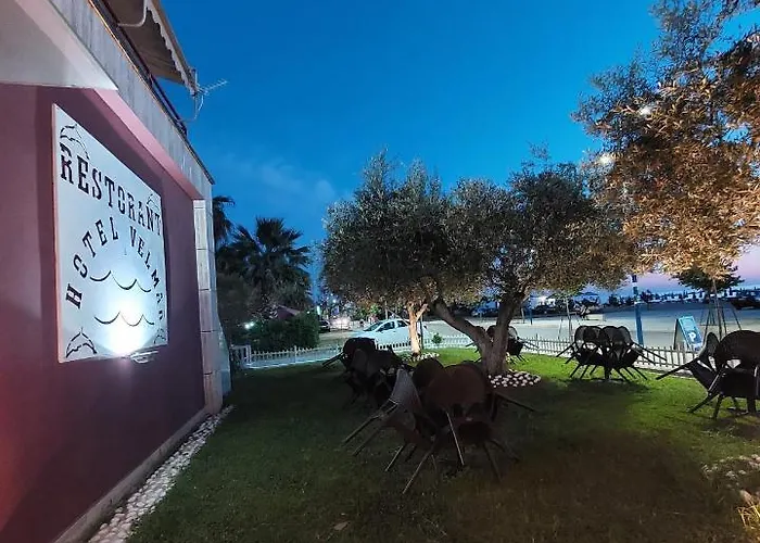 Velmar Hotel Golem 