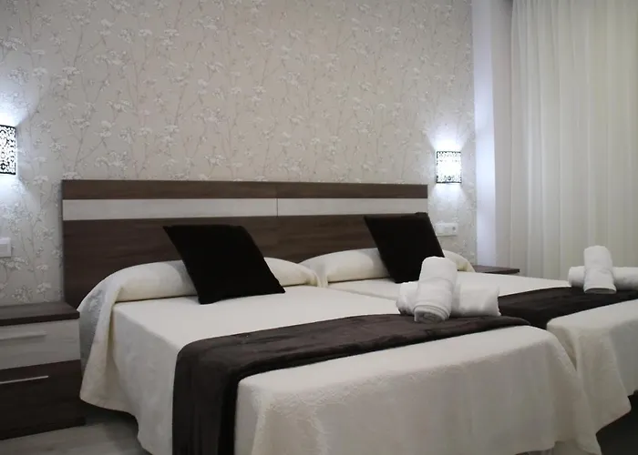 Baixo A Lua Rooming Sarria