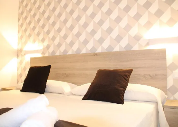 Baixo A Lua Rooming Sarria