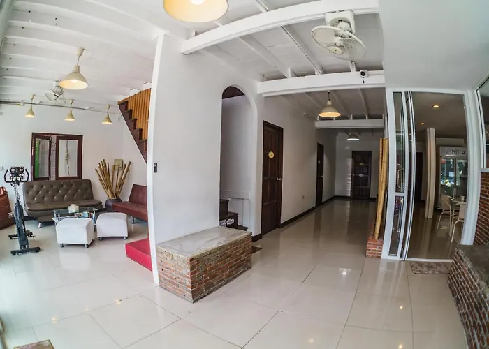 Nitro House Hostel Ko Tao