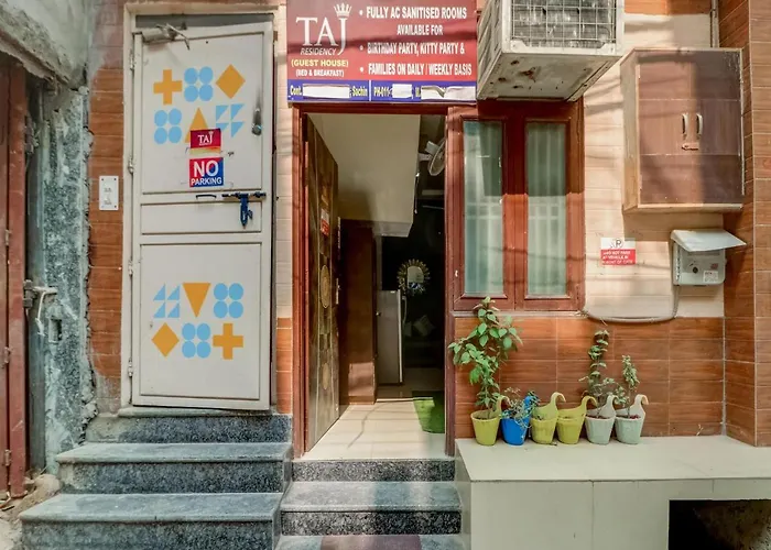 Oyo 74060 Taj Residency Hotel New Delhi