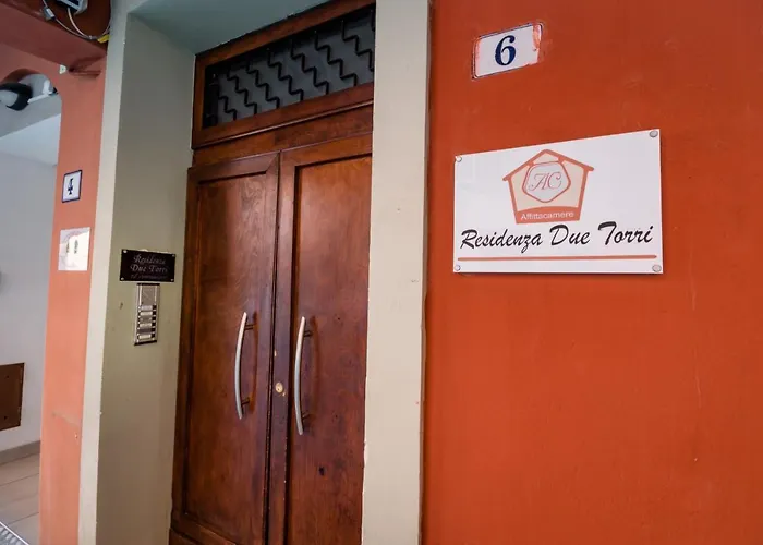 Residenza Due Torri Check In Presso Hotel Centrale Vicolo Cattani 7 Bolonia