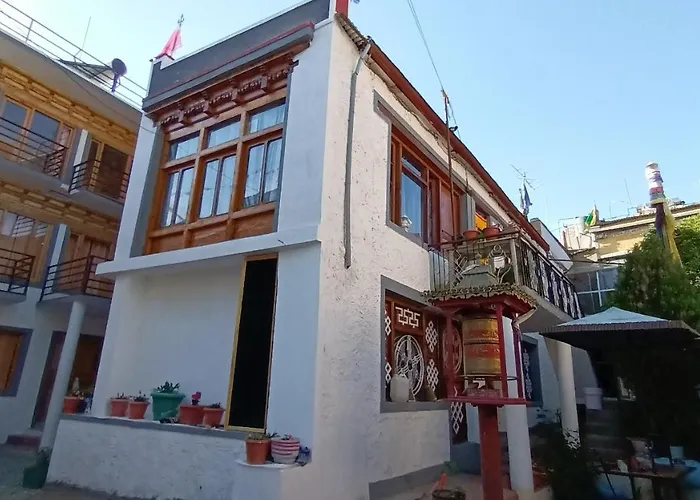 Gonbo Guest House Leh