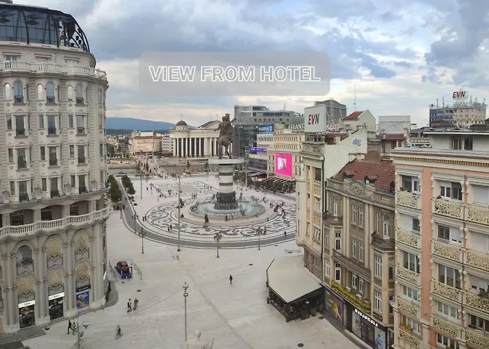 Hotel Square Üsküp