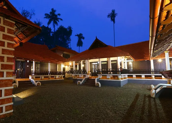 Palmy Lake Resort Alappuzha