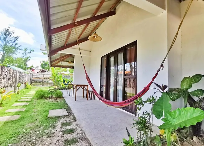 Yas Villas Homestay General Luna 