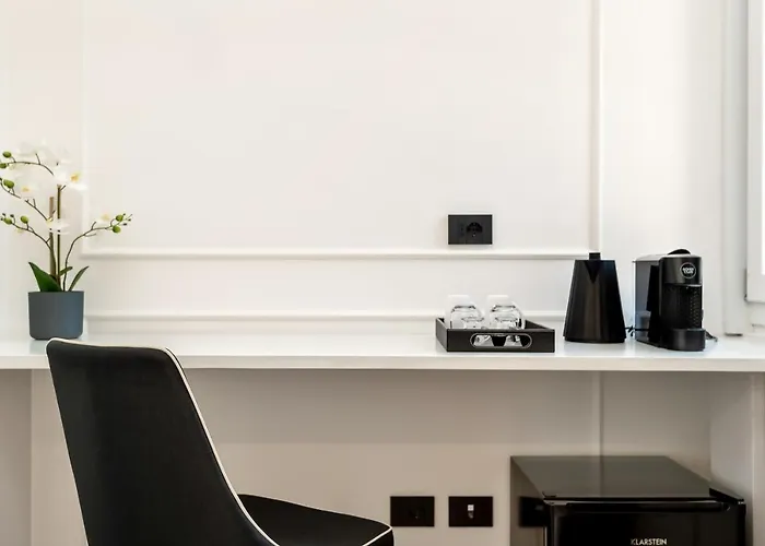 Nelli Rooms - Via Veneto La Spezia