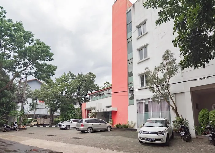 Urbanview Hotel Grand Malabar Bandung
