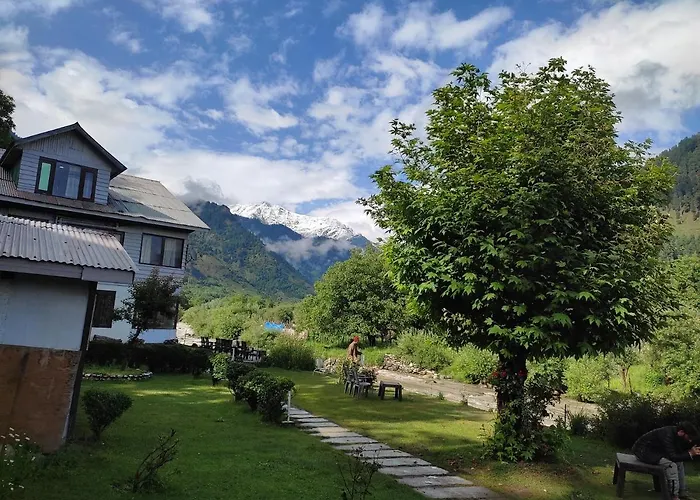 Hotel White House Pahalgam