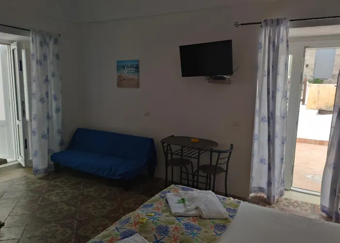 Visitponza - La Casa Di Eolo Hotel
